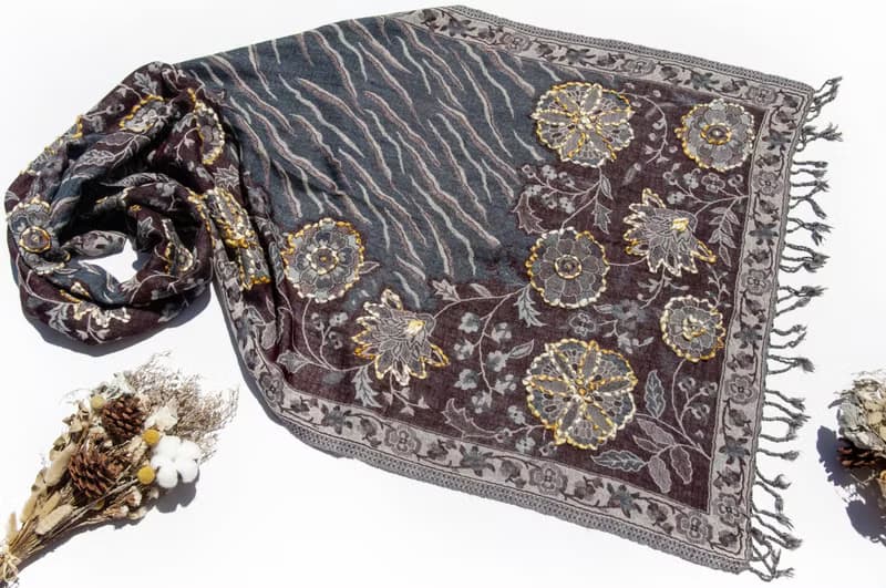 喀什米爾Cashmere/水煮羊毛披肩/針織圍巾/刺繡圍巾/羊絨披巾-花