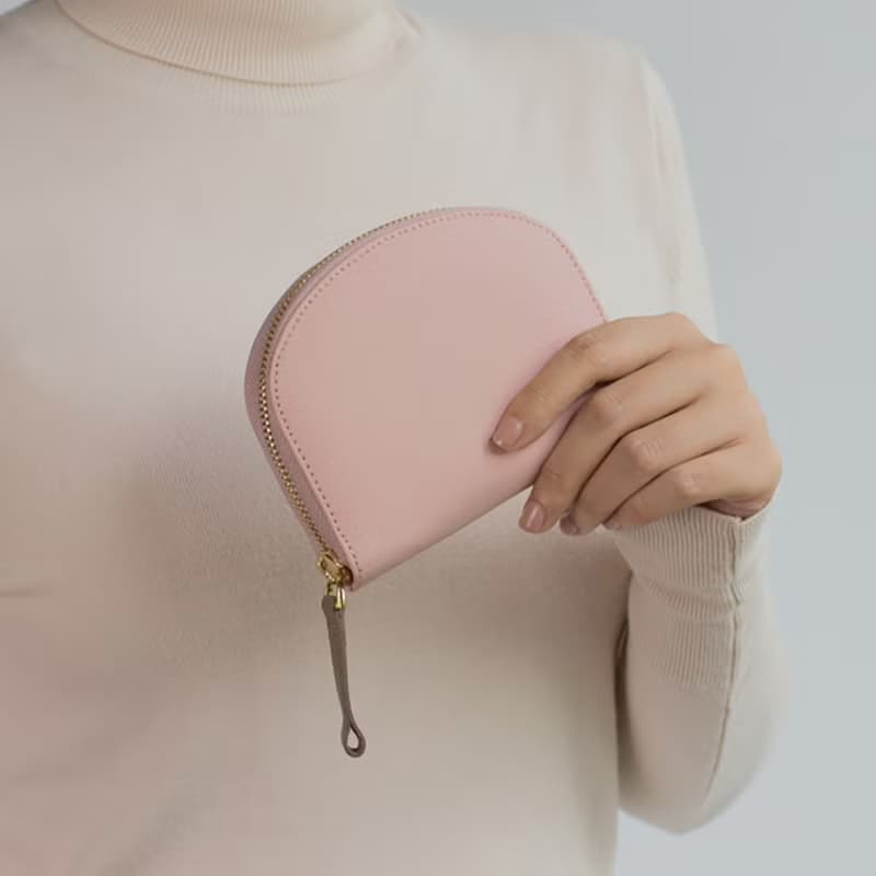 ZIP-AROUND ARCH leather wallet in Pink-taupe