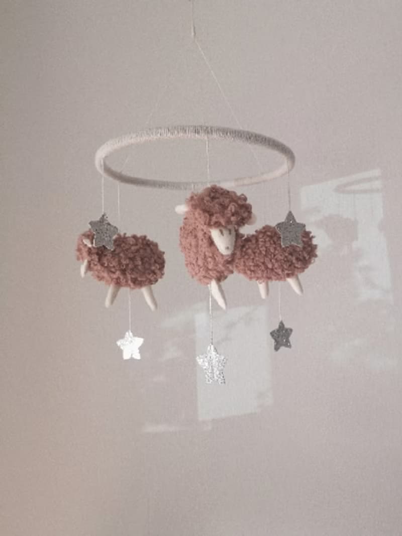 Crib baby mobile Sheep, Baby mobile Pink, Boucle crib toys