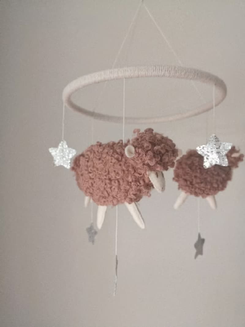 Crib baby mobile Sheep, Baby mobile Pink, Boucle crib toys