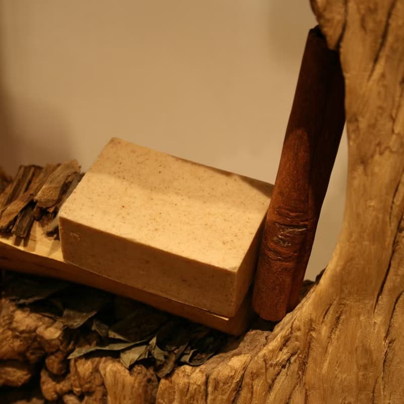 高山皂 Sandalwood & Agarwood Soap