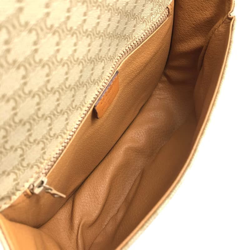 【 日本直送　名牌中古包 】CELINE セリーヌ マカダム ショルダーバッグ ベージュ フロントバックル PVC レザー フラップ ヴィンテージ 3rtyac