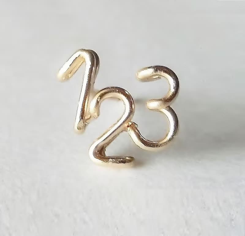 数字(ナンバー) 3ケタピアス　モーション