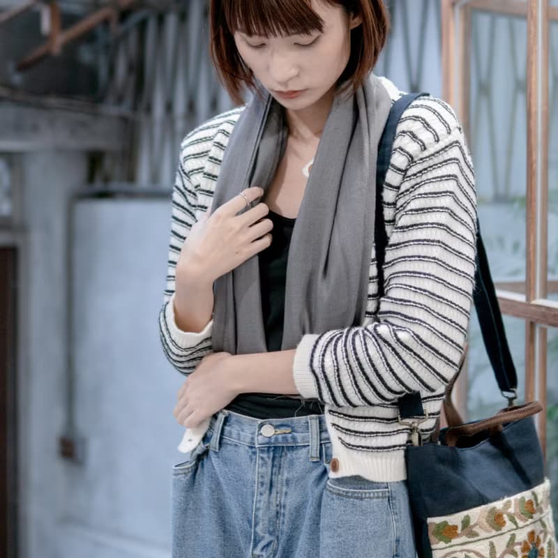 【保暖道具】喀什米爾 Cashmere 羊毛圍巾 - 灰色