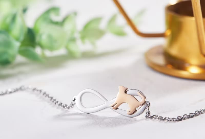 想玩耍的貓手鍊 - 永恆與貓系列-抗敏醫療鋼