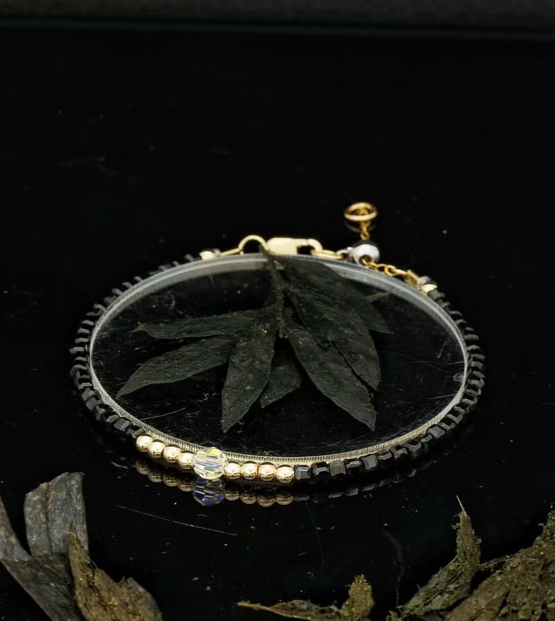 日本 Cenfill 鋼絲 2.5mm 黑尖晶 14KGF Swarovski 水晶手鍊