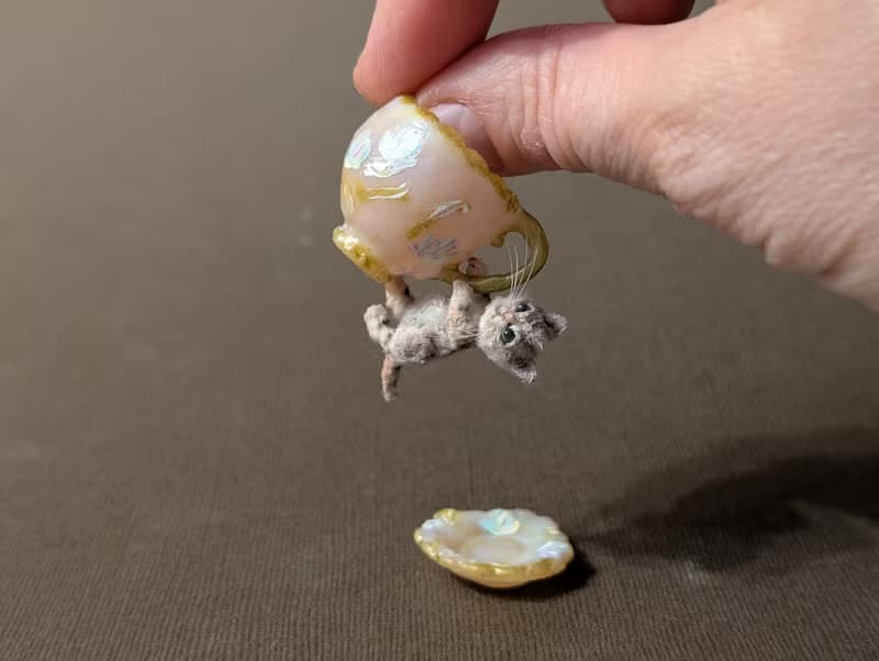 Micro kitten, 2 cm. Crocheted.