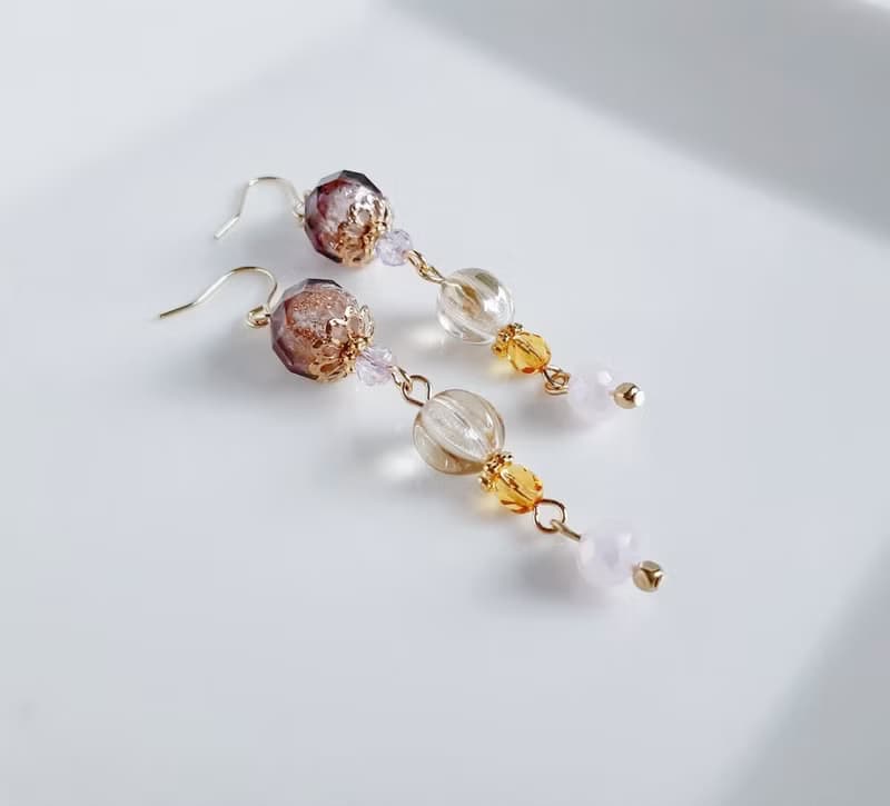 とんぼ玉ビーズとチェコビーズのゆらゆらロングピアス 大人シック 誕生日プレゼント アレルギー対応可能ピアスまたはイヤリング変更可能