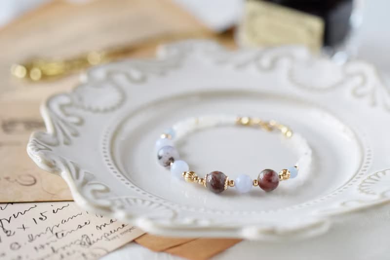 夢。彼得石 藍紋瑪瑙 天使石 白月亮石 14K配件 天然石水晶手鍊