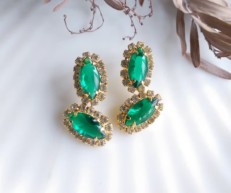 Vintage Jewelry 西洋古董飾品 綠馬眼 蛋面 對稱 氣質 針式耳環