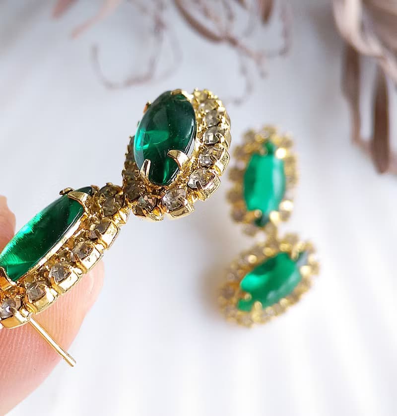 Vintage Jewelry 西洋古董飾品 綠馬眼 蛋面 對稱 氣質 針式耳環