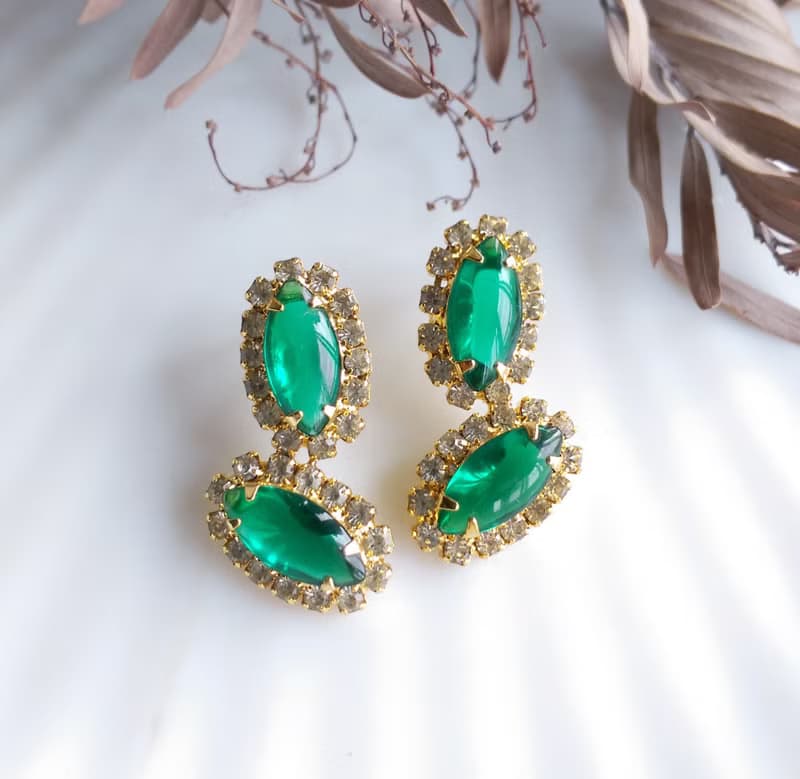 Vintage Jewelry 西洋古董飾品 綠馬眼 蛋面 對稱 氣質 針式耳環