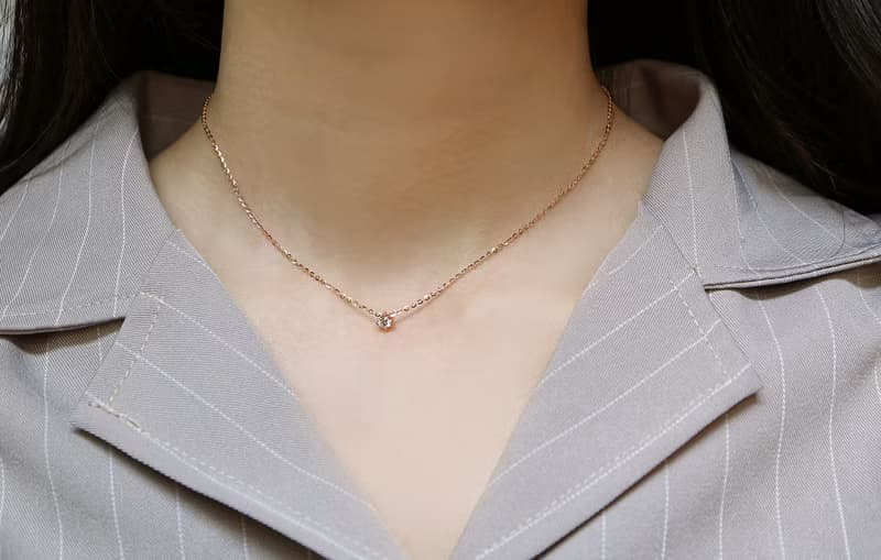 經典四爪鎖骨鑽石項鍊