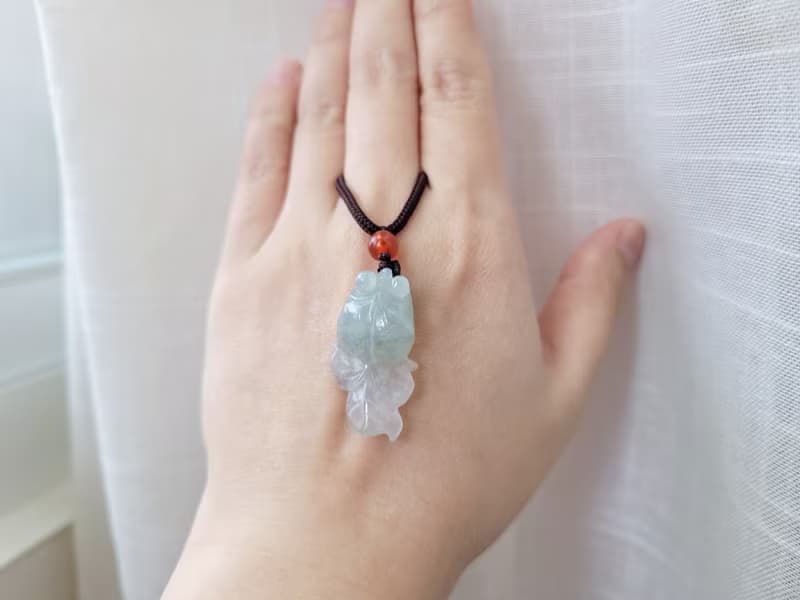 【親翠】天然翡翠 冰綠飄花 活靈活現金魚項鍊 特殊題材