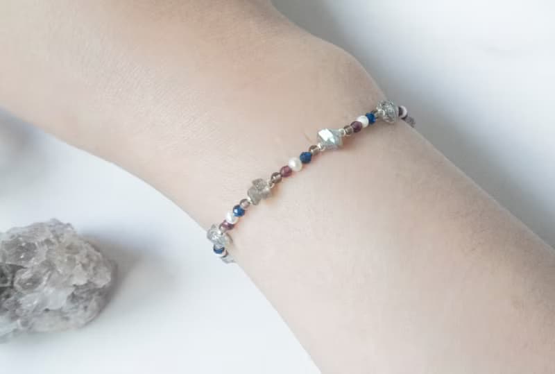 找它 / 永生花 - 月光石 紅石榴 藍尖晶 925銀手鍊 天然石 串珠