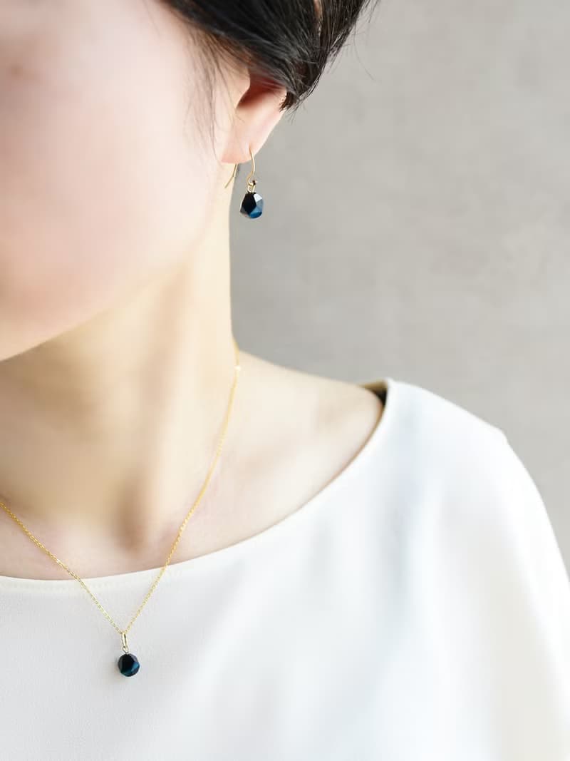 【ピアス・イヤリング】青の洞窟の結晶 1粒
