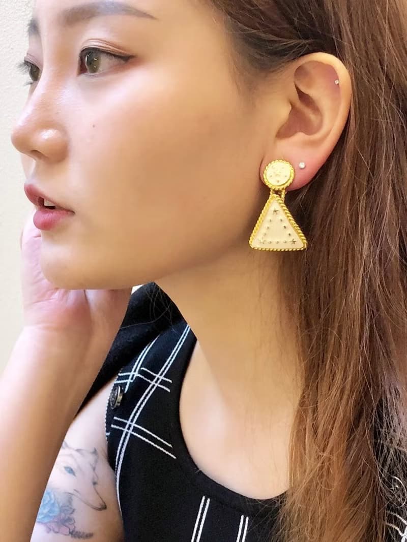 Vintage 70s Gold Stars Triangle Drop Earrings