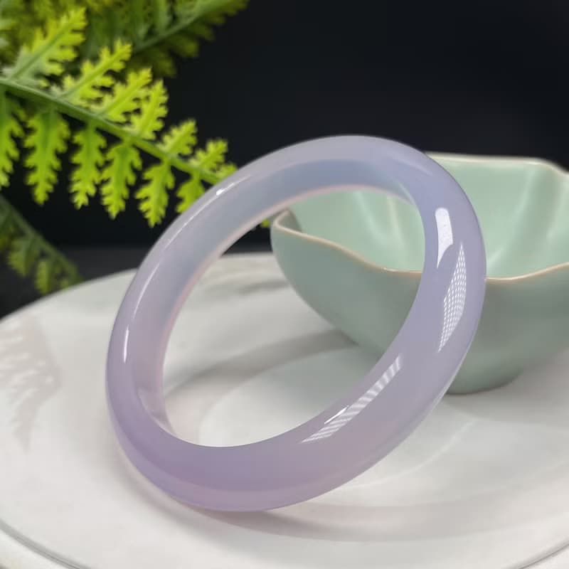 優質 巴西淺紫瑪瑙手鐲 58+MM 冰潤起剛幹凈 凈化心靈 平衡能量