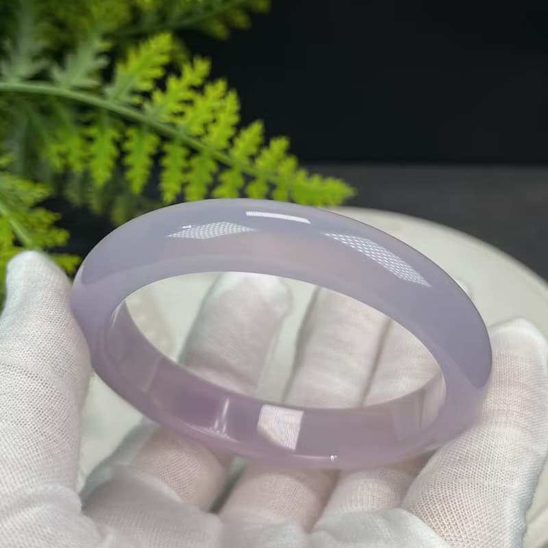 優質 巴西淺紫瑪瑙手鐲 58+MM 冰潤起剛幹凈 凈化心靈 平衡能量