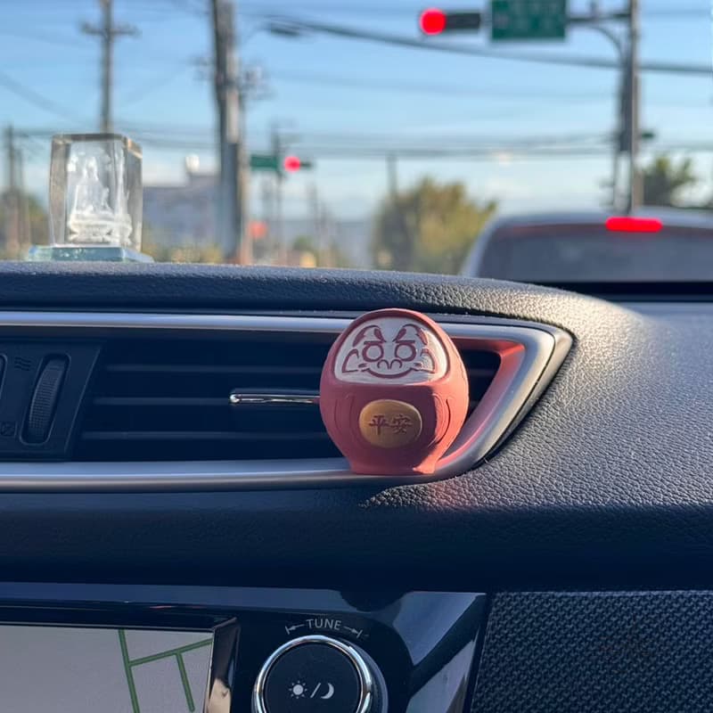 | woohuang | 水泥材質 | 超可愛 平安達摩車用擴香夾