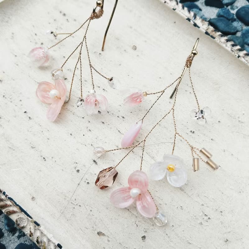 串珠 編織 不對襯花束耳環 春風泊香