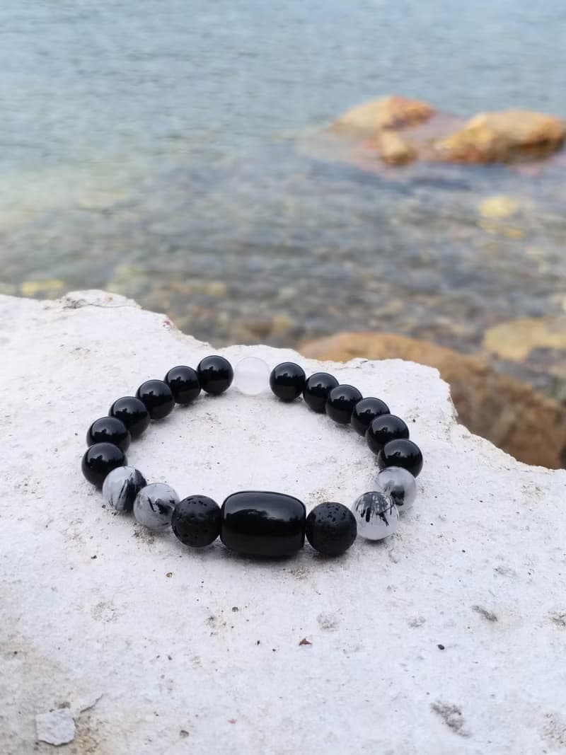 水晶【超強能量 】黑白瑪瑙. 黑髮晶. 火山石.黑曜石 手鍊