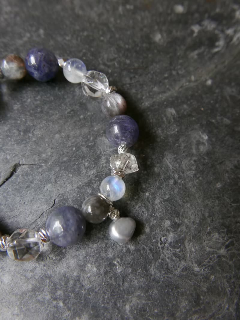 天然石手鍊/菫青石/骨幹月光/閃靈石