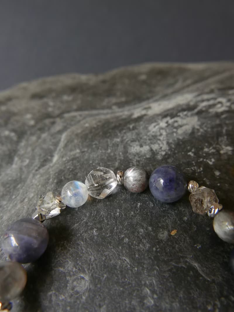 天然石手鍊/菫青石/骨幹月光/閃靈石