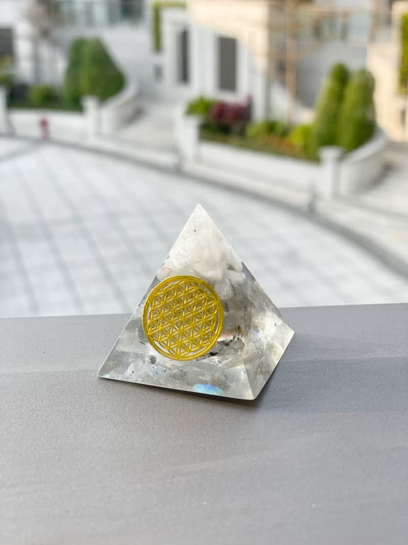 【月亮石+灰月亮石】奧根能量塔Orgonite (6cm/5cm/4cm)