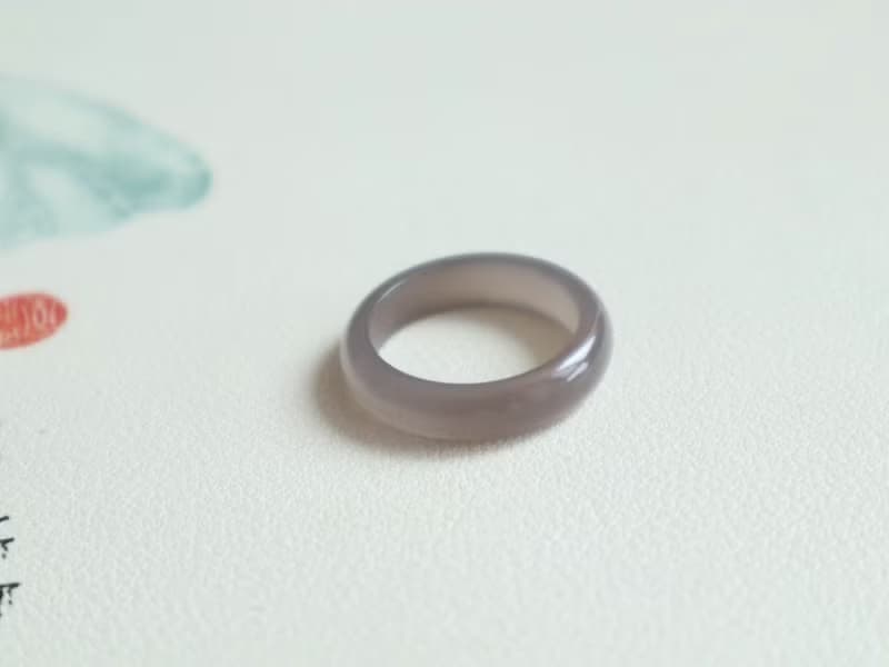 天然煙紫和田玉指環戒指 冰煙紫戒指 料子細膩油潤內徑約17mm