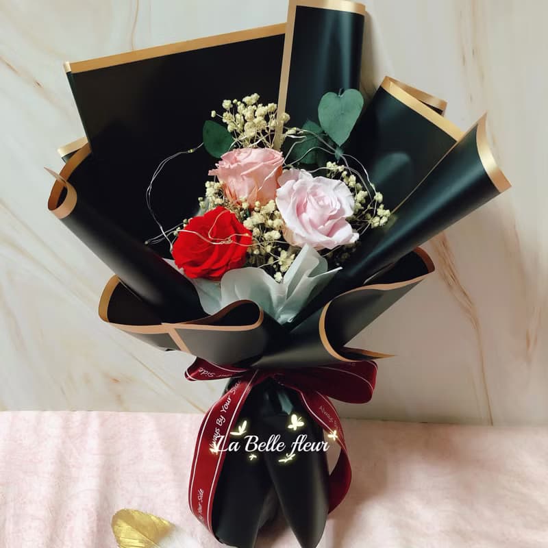 永生大玫瑰花束/情人節花束/求婚花束/生日禮物