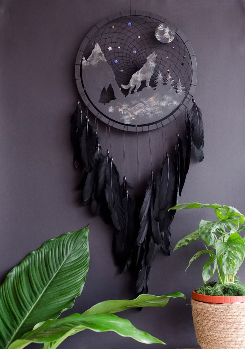 Handcrafted Wolf Spirit Dreamcatcher – Extra Large Wall Decor |  Ideal Gift