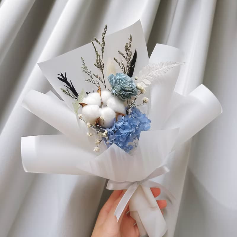 棉花花束(小)。情人節花束。生日花束。求婚花束。畢業花束