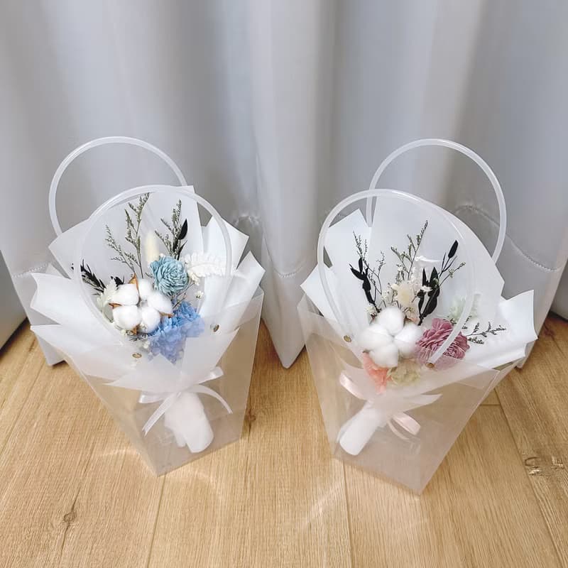 棉花花束(小)。情人節花束。生日花束。求婚花束。畢業花束
