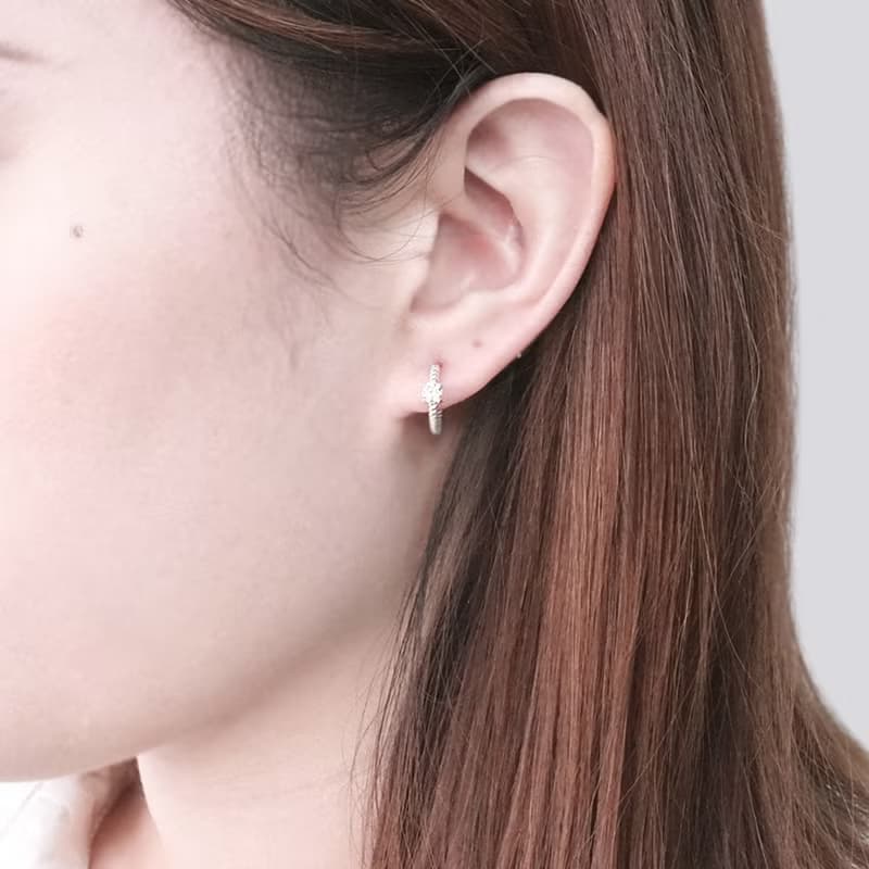 純銀 閃鑽麻花 易扣耳環 925純銀耳環 女生耳環 情人節禮物