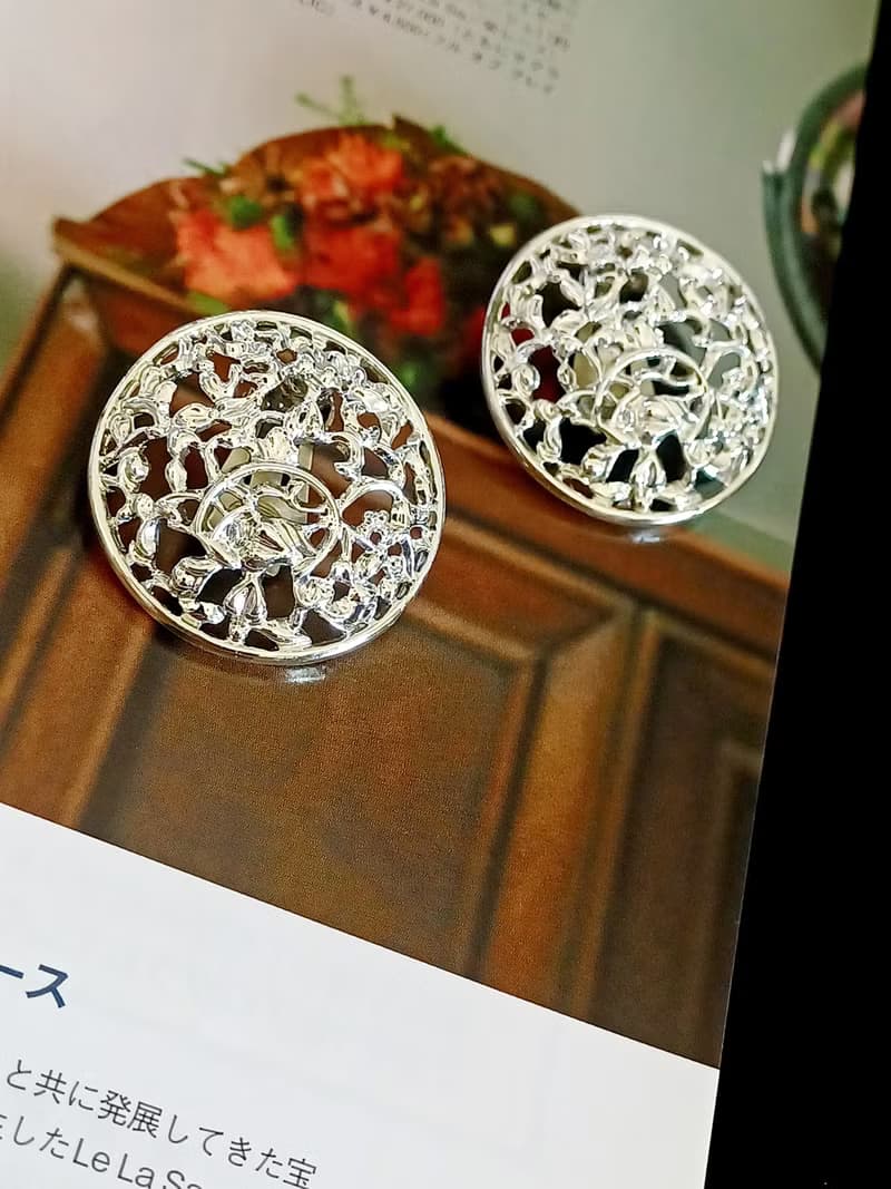 vintage jewelry  亮色簍空纏枝盤型 夾式耳環