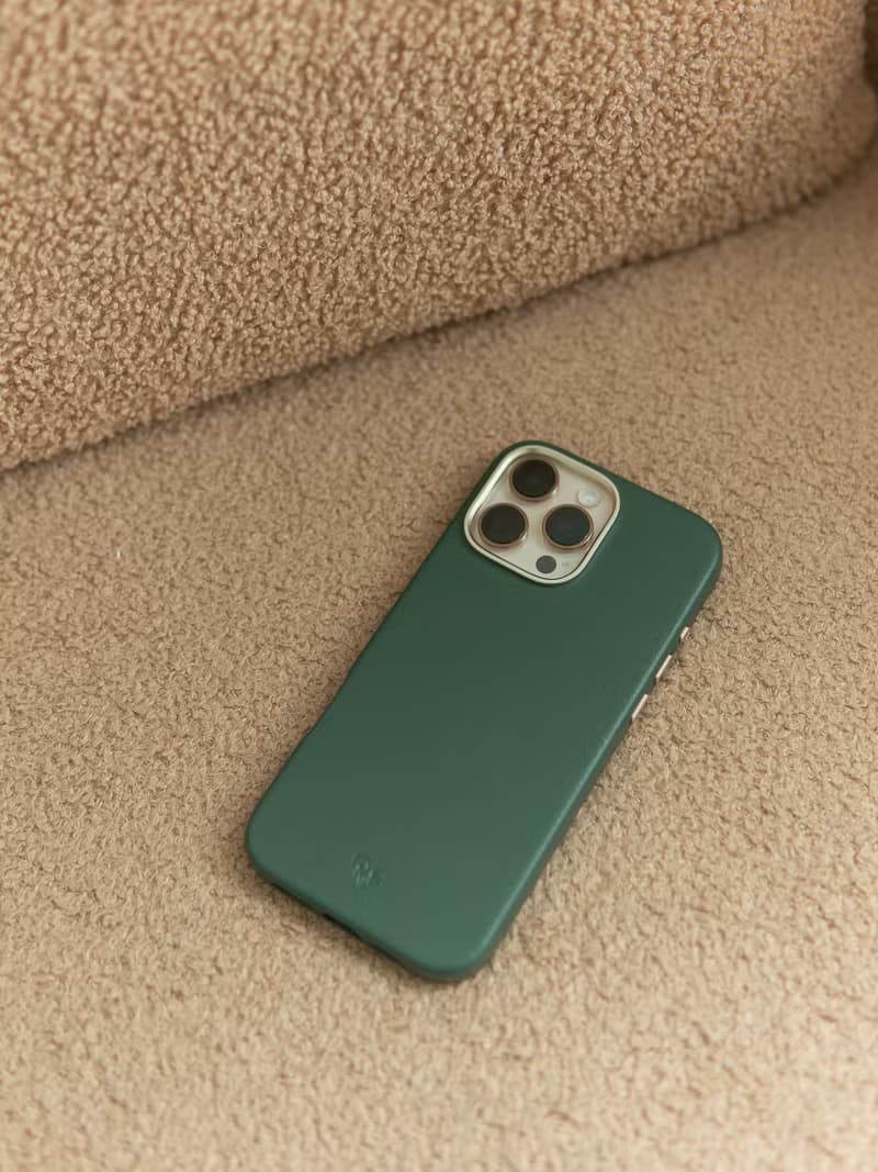 iPhone 純素皮革手機殼 綠色