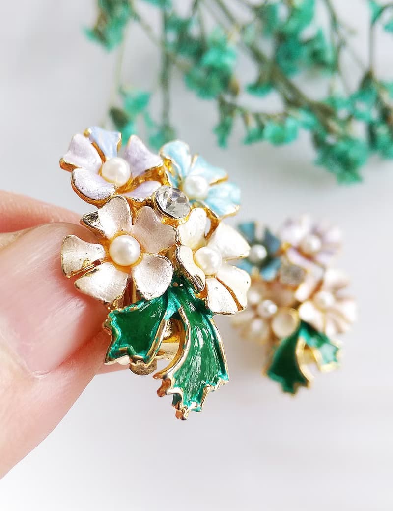 Vintage Jewelry 西洋古董飾品 優雅粉嫩花朵 夾式耳環