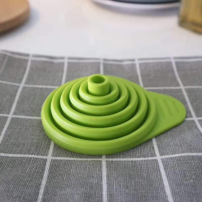 日本【SALUS 佐藤金屬】可折疊矽膠漏斗