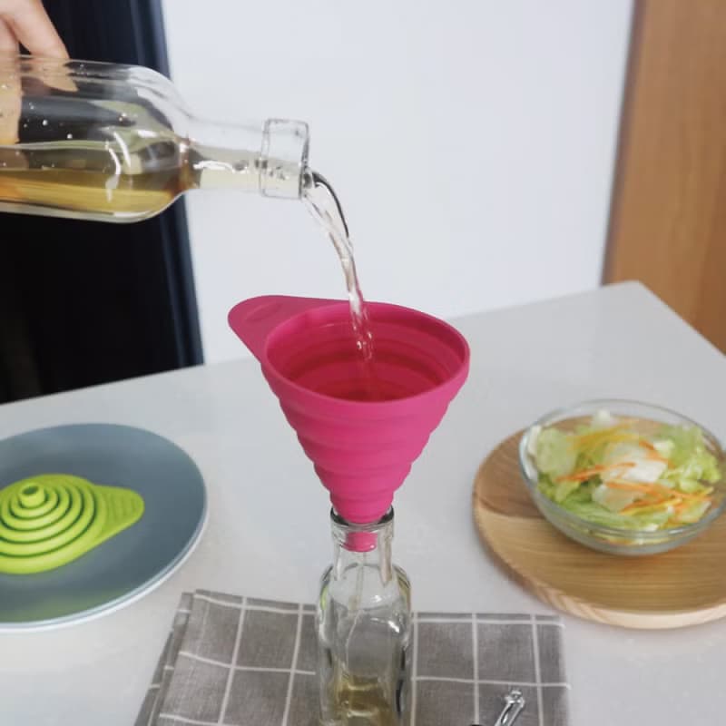 日本【SALUS 佐藤金屬】可折疊矽膠漏斗