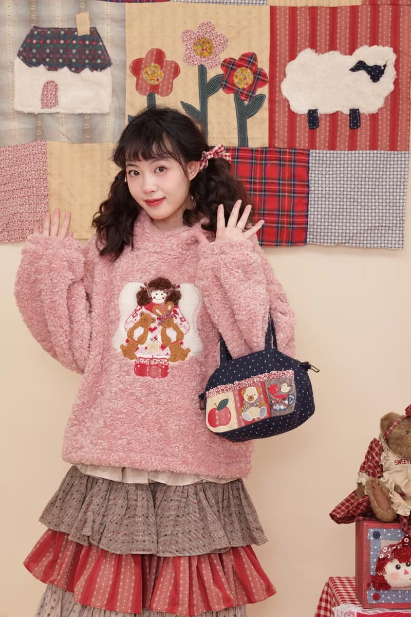 復古少女 毛絨女孩玩偶 貼布刺繡連帽上衣外套