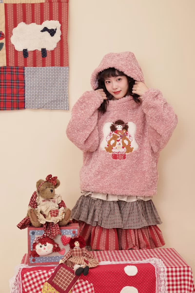 復古少女 毛絨女孩玩偶 貼布刺繡連帽上衣外套