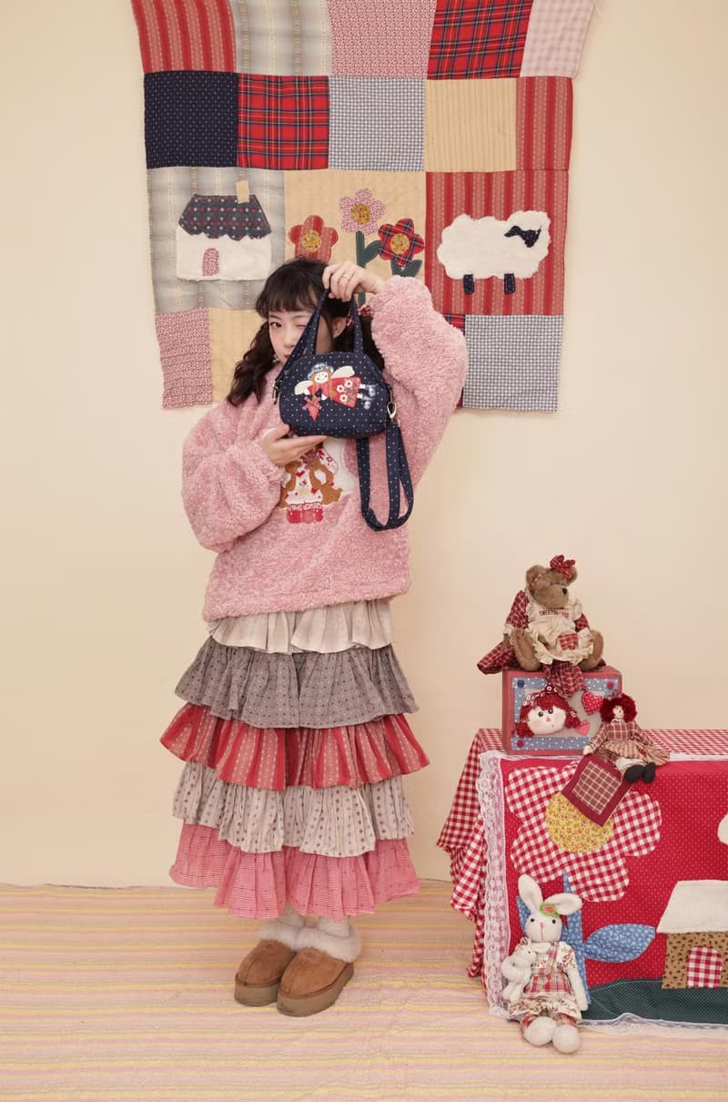復古少女 毛絨女孩玩偶 貼布刺繡連帽上衣外套