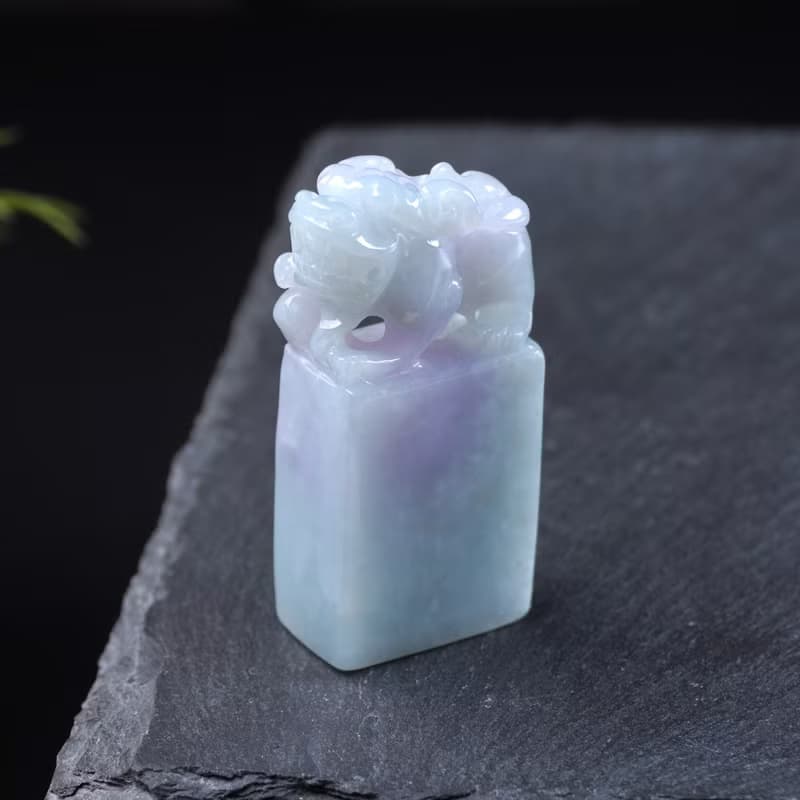 【招財神獸】冰春帶彩翡翠貔貅玉印章 | 天然緬甸翡翠A貨 | 送禮