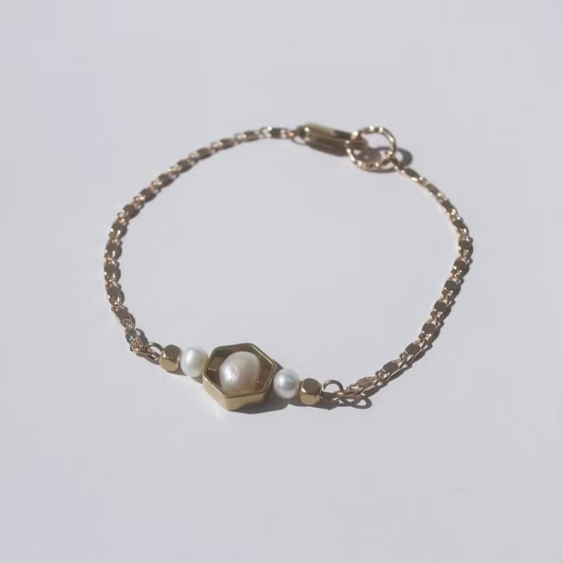 02:19 AM 潤潤 - 黃銅手鍊 / 珍珠手鍊