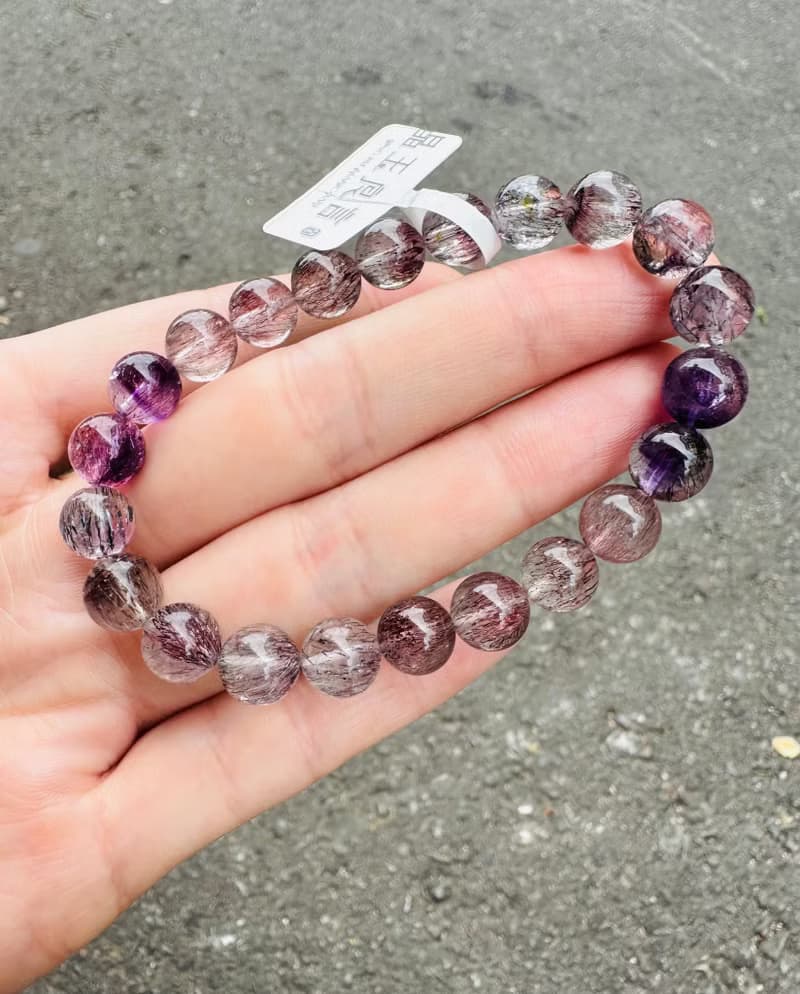 天然透體細閃多髮紅紫漸層彩超七8.5mm19.95g三輪骨幹高頻水晶
