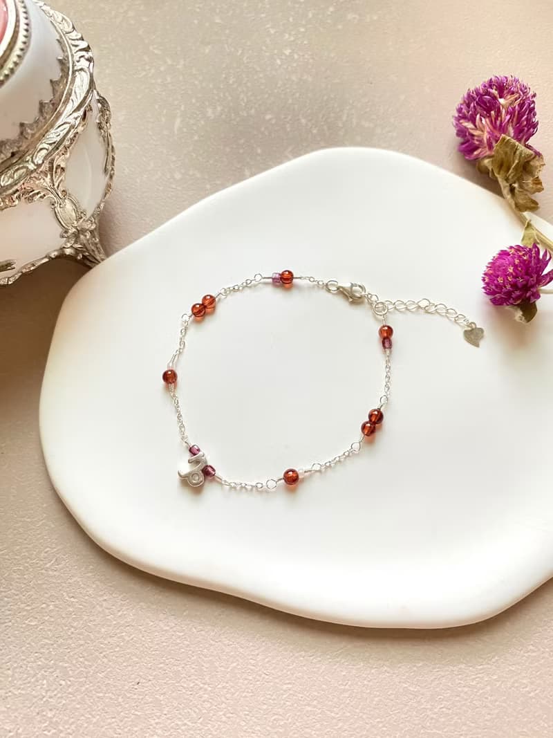 【Kimiko手作飾品】 一月誕生石系列 摩羯座橙石榴純銀手鍊