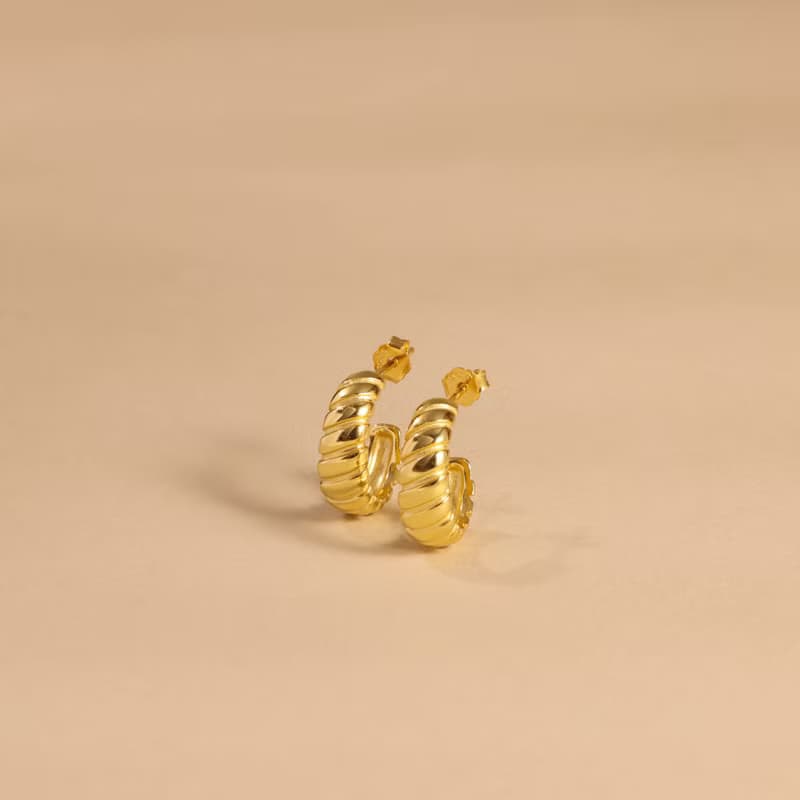 s925銀鍍18k金色ins風牛角包耳環耳飾 易扣耳環 經典耳環 防敏感