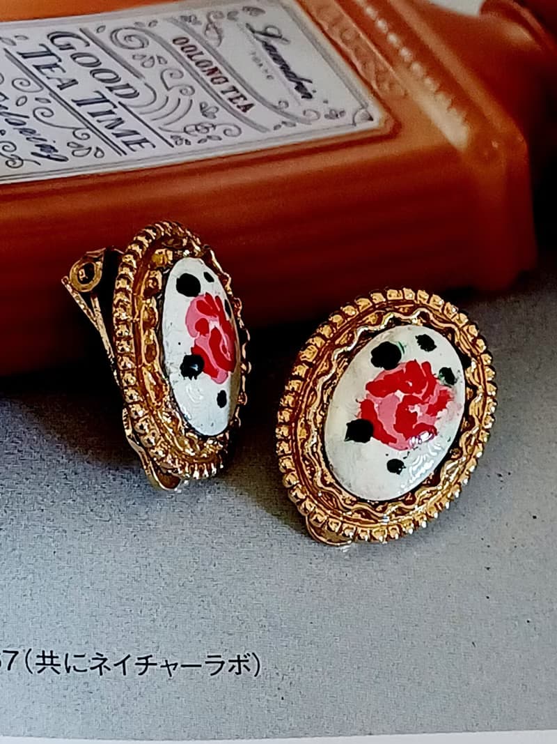 vintage jewelry  ART 雕花琺瑯玫瑰 夾式耳環
