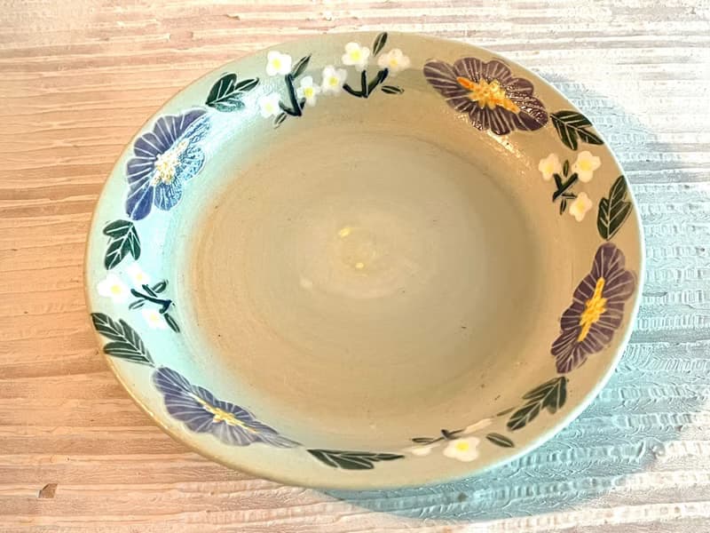 淡雅綠小花邊圓盤_陶器餐盤